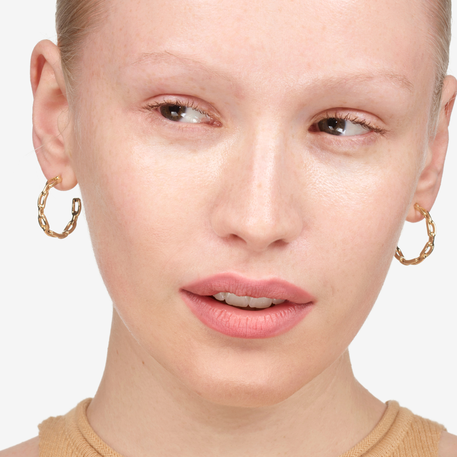 LIP LINE ENHANCING HYDRATING LONGWEAR (LÁPIZ DELINEADOR DE LABIOS CON EFECTO HIDRATANTE)